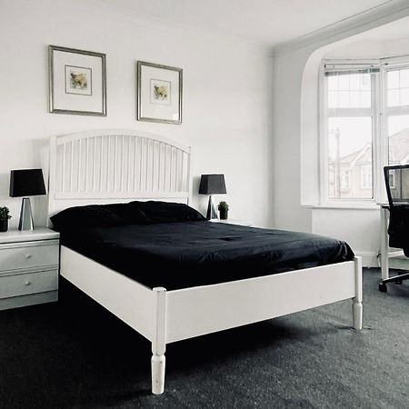 Cozy Private Rooms In Homestay Ilford Eksteriør bilde