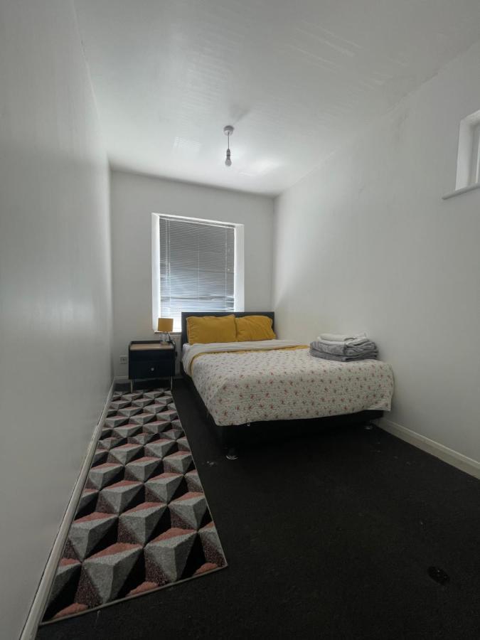 Cozy Private Rooms In Homestay Ilford Eksteriør bilde