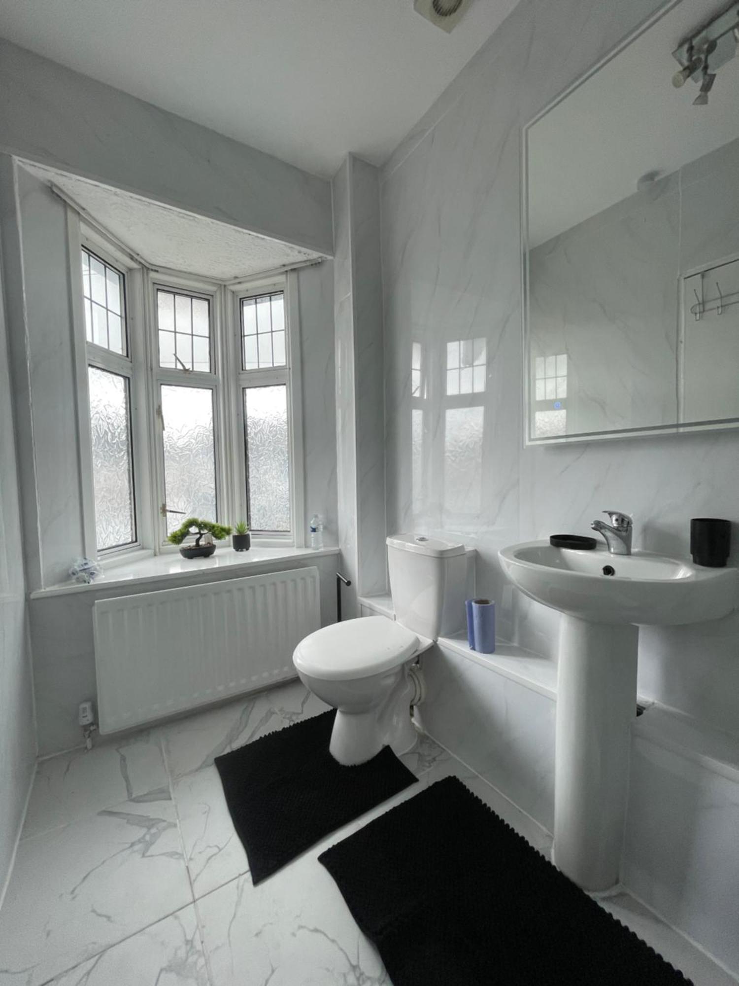 Cozy Private Rooms In Homestay Ilford Eksteriør bilde
